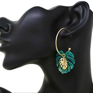 🆕🍃RUFF-SKCH: Dark Green/Gold Acid Wash PalmTree Leaf Charm Hoop